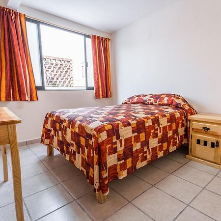 Cinco De Mayo Hotel Керетаро Экстерьер фото