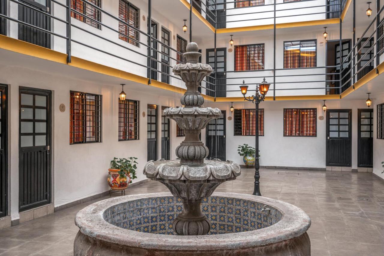 Cinco De Mayo Hotel Керетаро Экстерьер фото