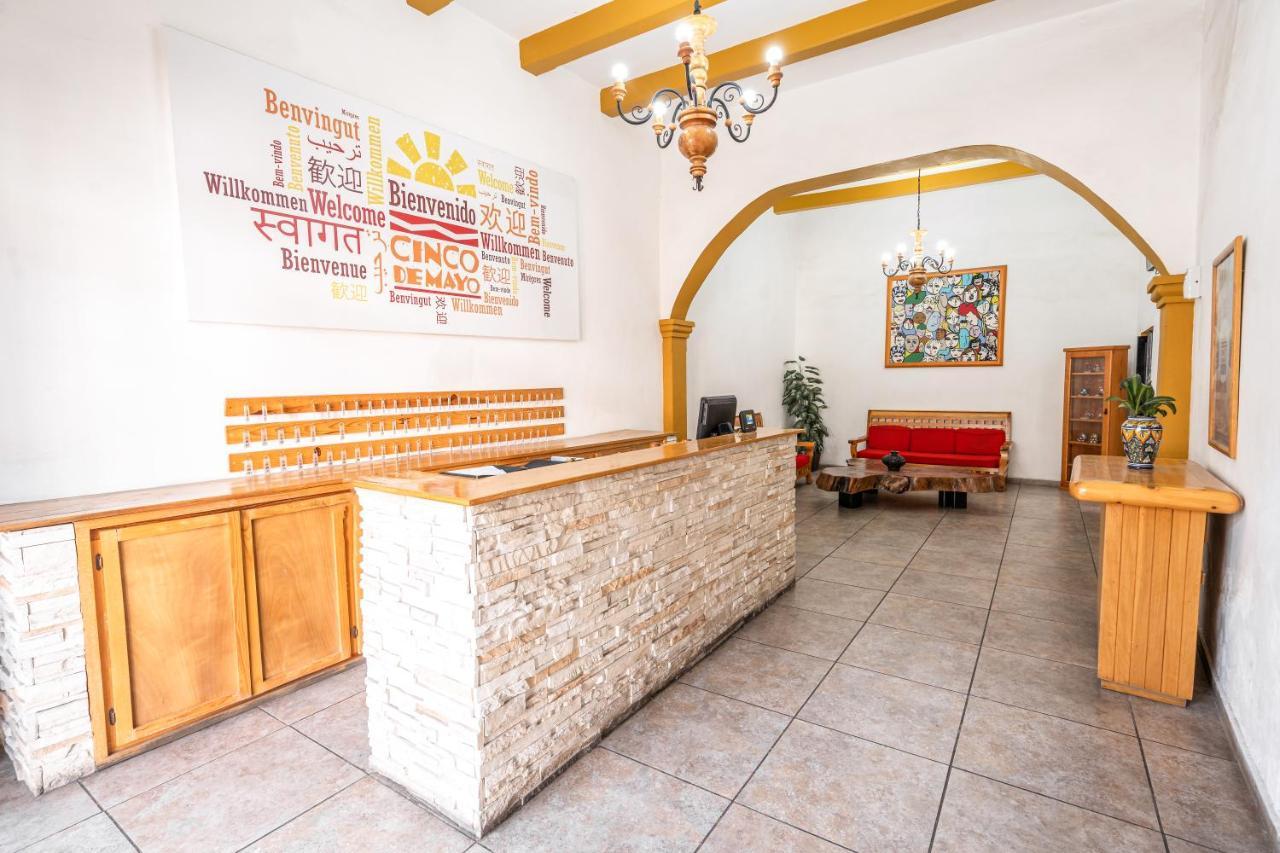 Cinco De Mayo Hotel Керетаро Экстерьер фото
