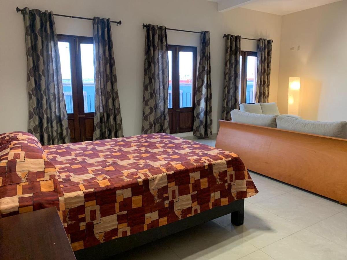 Cinco De Mayo Hotel Керетаро Экстерьер фото